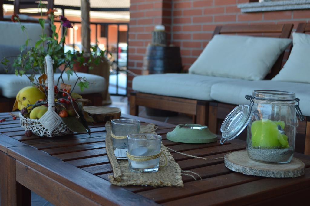 Hotel Le Vigne Di Corvino Casteggio ภายนอก รูปภาพ