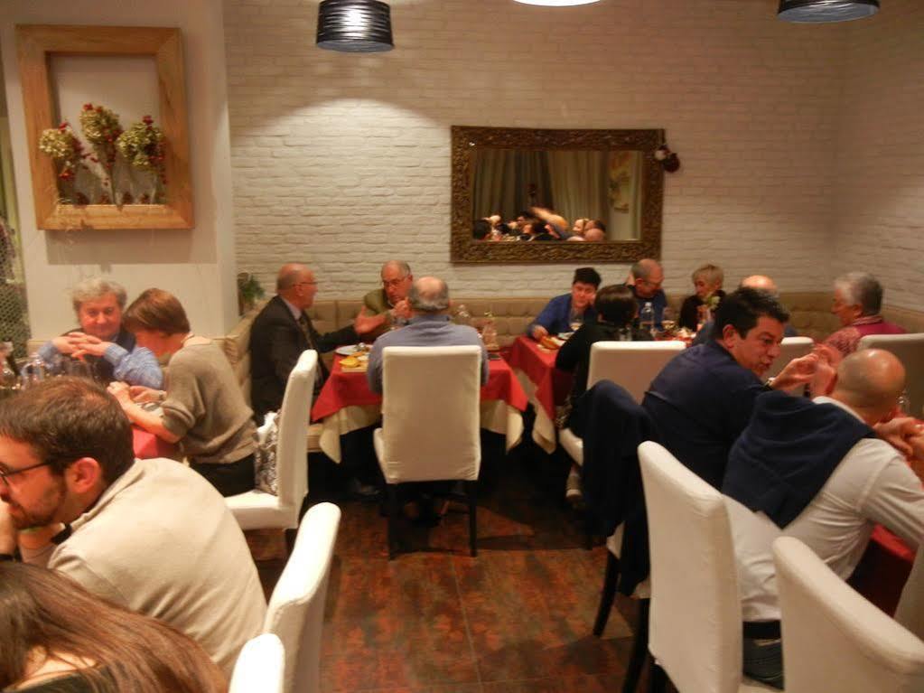 Hotel Le Vigne Di Corvino Casteggio ภายนอก รูปภาพ